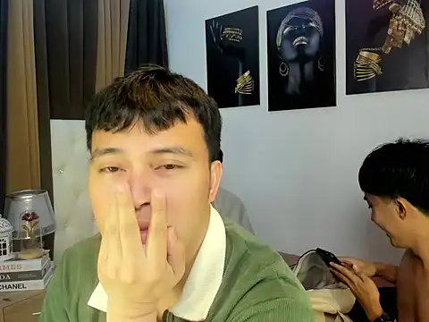 xxxhugecocktwinkxxx online show from November 12, 4:40 pm