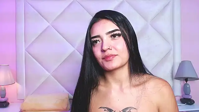 Snapshot of Miaa_Smithh__ chatting on November 8, 3:12 pm Miaa Smithh online show from November 8, 3:12 pm