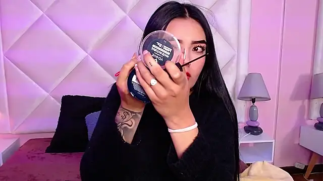 Snapshot of Miaa_Smithh__ chatting on November 11, 12:27 pm Miaa Smithh online show from November 11, 12:27 pm