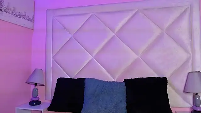 Snapshot of Miaa_Smithh__ chatting on November 21, 12:59 pm Miaa Smithh online show from November 21, 12:59 pm