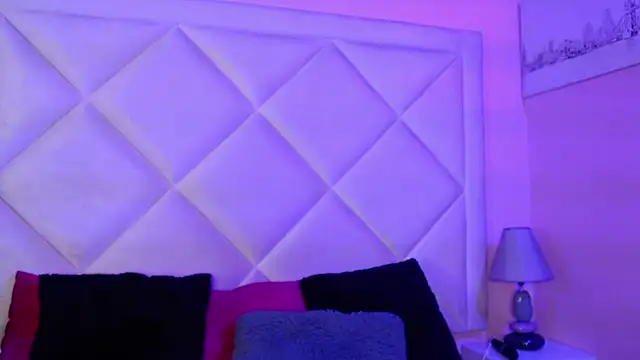 Snapshot of Miaa_Smithh__ chatting on January 8, 11:34 am Miaa Smithh online show from January 8, 11:34 am