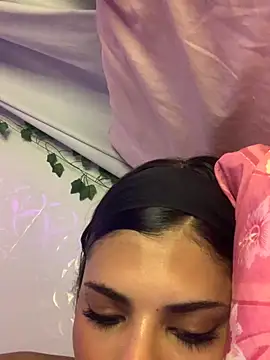 luluzinhax online show from October 18, 6:08 pm