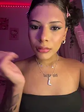 luluzinhax online show from May 6, 5:18 pm