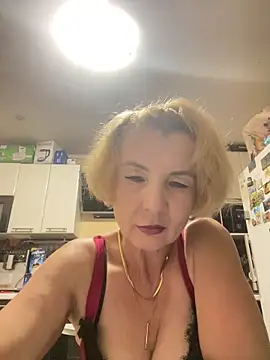 Snapshot of VasylynaLove421 chatting on September 8, 6:29 pm VasylynaLove421 online show from September 8, 6:29 pm