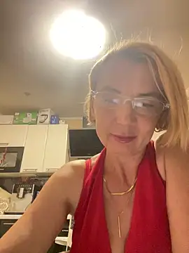Snapshot of VasylynaLove421 chatting on September 14, 7:35 pm VasylynaLove421 online show from September 14, 7:35 pm