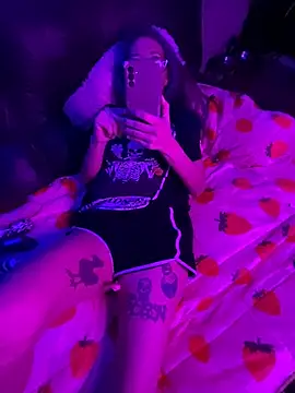 mmmminaDarling online show from February 26, 4:44 am