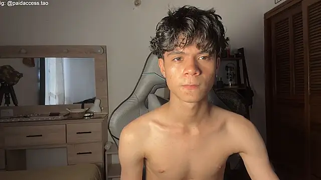 OopsAgain  online show from June 20, 8:11 pm