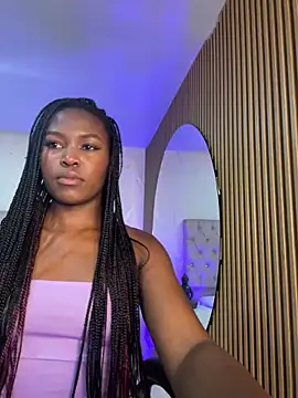 eliza eup online show from June 18, 6:12 pm