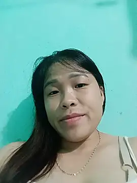 Snapshot of sumy-00 chatting on July 4, 1:28 pm sumy-00 online show from July 4, 1:28 pm