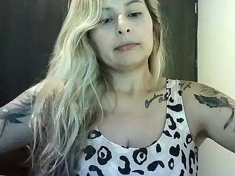 Valery  Rouse  online show from December 5, 8:05 pm