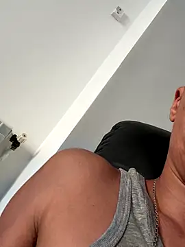 Snapshot of Merousexy282828 chatting on September 11, 4:29 pm Merousexy282828 online show from September 11, 4:29 pm