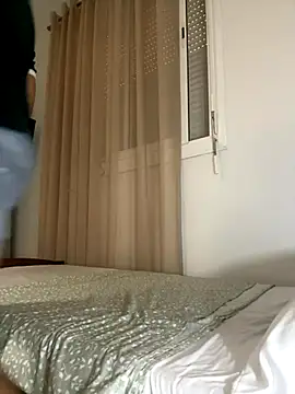 Snapshot of Merousexy282828 chatting on September 29, 2:33 pm Merousexy282828 online show from September 29, 2:33 pm