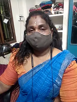Snapshot of Tamil_Kavitha10 chatting on May 11, 4:48 pm Tamil Kavitha10 online show from May 11, 4:48 pm