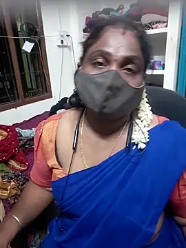 Snapshot of Tamil_Kavitha10 chatting on May 20, 5:08 pm Tamil Kavitha10 online show from May 20, 5:08 pm