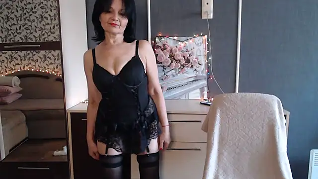 AmoraLuv online show from October 23, 8:24 am