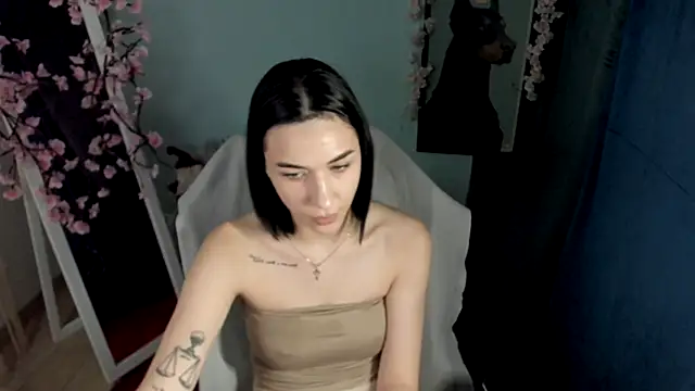 Bella Night4 online show from December 23, 8:45 am