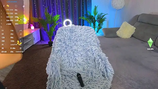 Snapshot of ValenciiaQ chatting on September 11, 7:03 pm ValenciiaQ online show from September 11, 7:03 pm