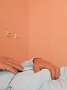 Gunai78 online show from April 15, 8:32 am