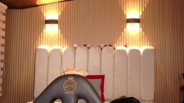  Mia Evans 1 online show from March 21, 8:45 pm