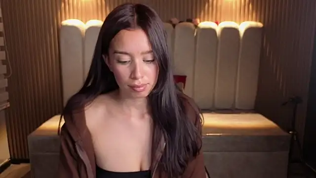  Mia Evans 1 online show from April 10, 7:40 pm