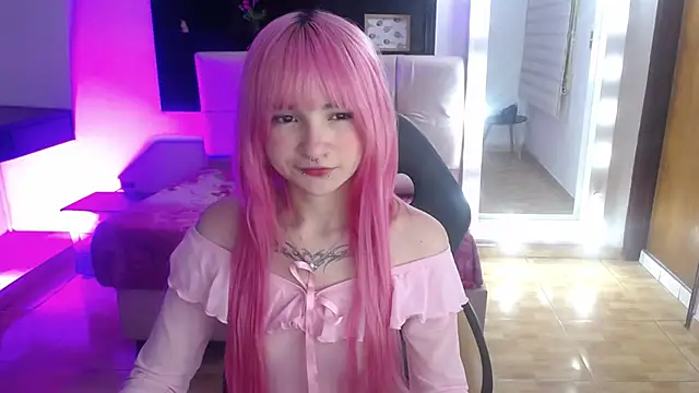 Snapshot of _Charlotte_Collins_ chatting on May 2, 2:55 pm Charlotte Collins online show from May 2, 2:55 pm