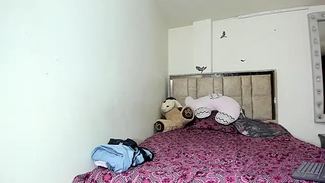 sophiaydaphne online show from November 5, 3:23 pm