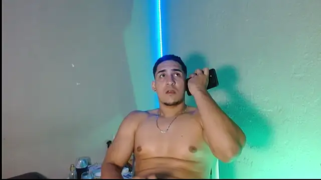 massimo vidal  online show from January 5, 5:27 pm