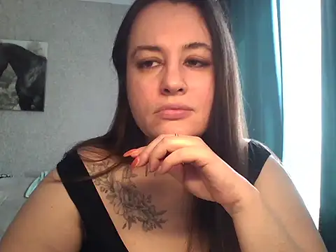 Snapshot of karina160000 chatting on March 27, 8:26 am karina160000 online show from March 27, 8:26 am