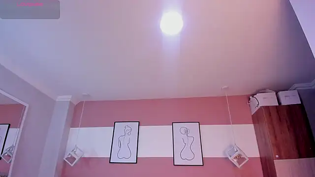 Mia Valentine  online show from November 26, 8:21 pm