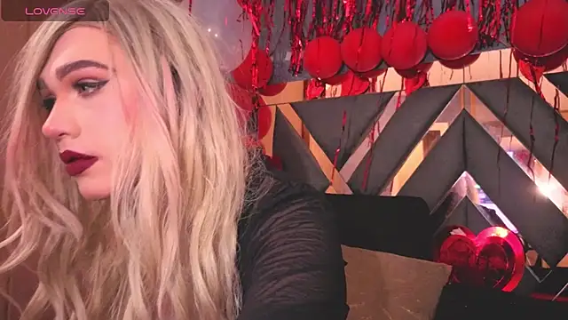 saraah queen1 online show from February 14, 4:09 am