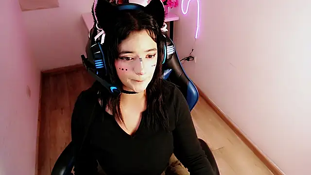 Lunyhose online show from April 7, 10:09 pm