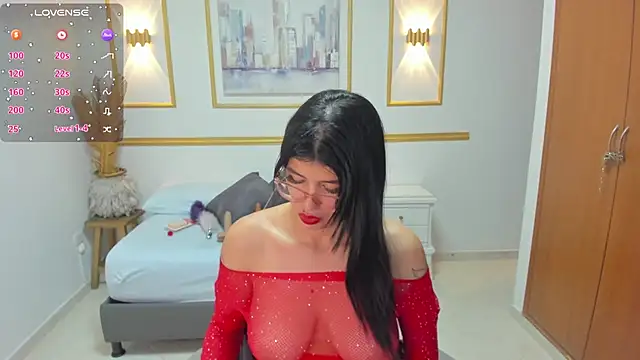 Snapshot of caroline_00403_ chatting on September 26, 7:18 pm caroline 00403  online show from September 26, 7:18 pm