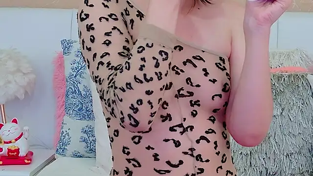 MiaDunoff online show from February 21, 9:49 pm