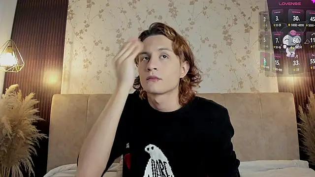 Snapshot of DarcyCullen chatting on September 23, 11:24 am DarcyCullen online show from September 23, 11:24 am