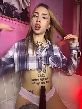 PrettyAshley  online show from December 2, 9:54 pm