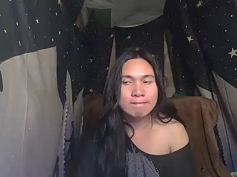 Snapshot of Reynalda26 chatting on September 19, 3:45 pm Reynalda26 online show from September 19, 3:45 pm