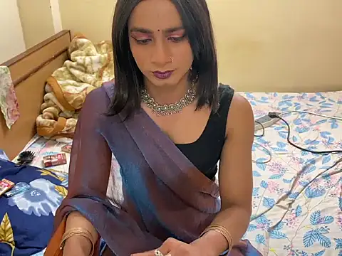 LuvLayla online show from February 17, 8:37 pm