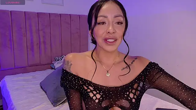MarianaSandoval27 online show from May 30, 2:47 pm
