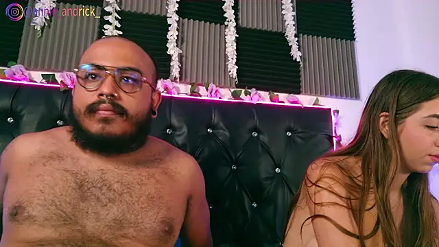  leda swan  online show from March 1, 1:13 pm