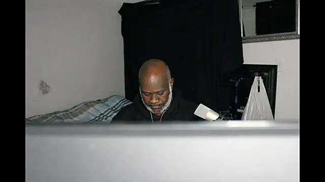 Snapshot of jamalcarter chatting on January 12, 7:46 am jamalcarter online show from January 12, 7:46 am