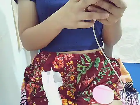 Snapshot of Jennie_Ross chatting on January 14, 7:19 pm Jennie Ross online show from January 14, 7:19 pm