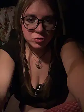 Snapshot of adventuresinsky chatting on September 12, 3:06 am adventuresinsky online show from September 12, 3:06 am