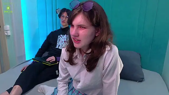 Snapshot of ViviaraNGendy chatting on September 12, 3:34 pm ViviaraNGendy online show from September 12, 3:34 pm