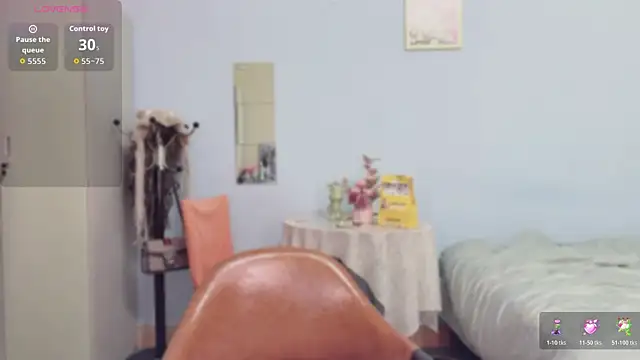 Sue101010 online show from December 17, 1:22 am