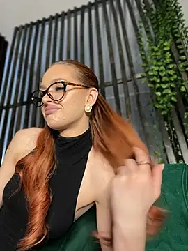 LittleFox    online show from February 27, 6:46 am