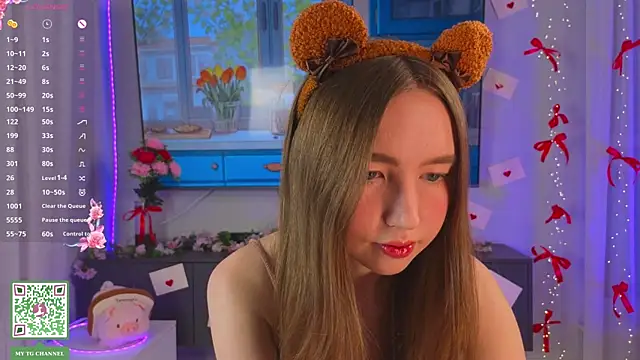 Snapshot of ElfredaTupy chatting on February 28, 10:00 pm ElfredaTupy online show from February 28, 10:00 pm