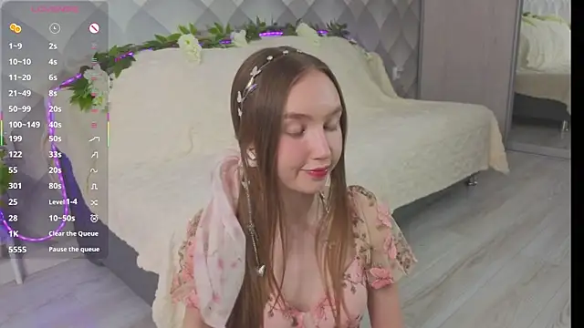 ElfredaTupy online show from May 15, 7:10 pm