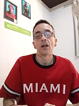 dinho carioca online show from September 9, 2:05 pm