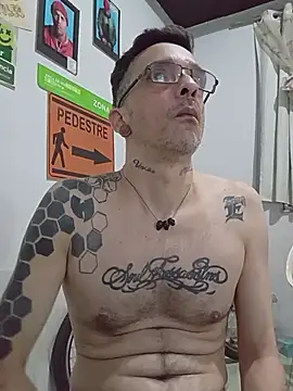 dinho carioca online show from November 16, 5:18 pm