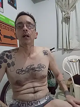 dinho carioca online show from December 22, 4:42 am